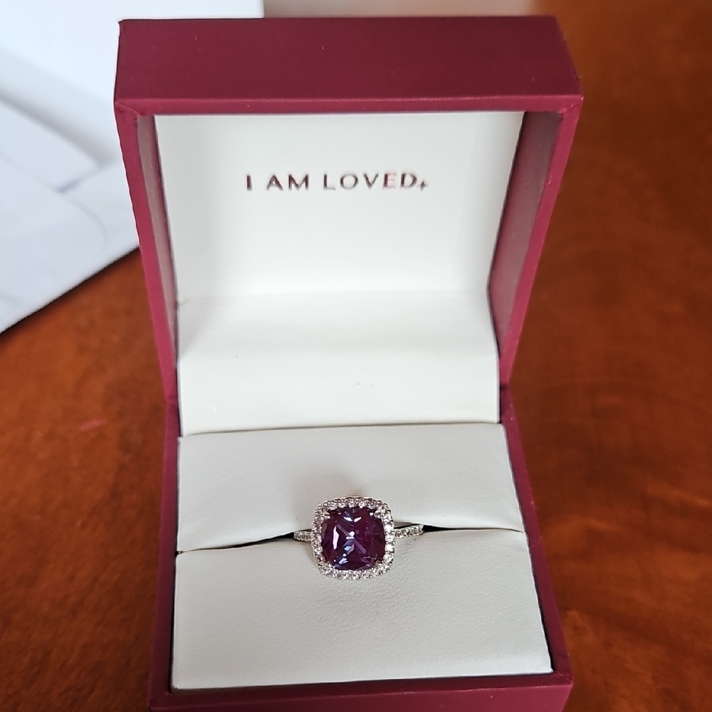 Cushion Cut Lab Created Alexandrite & Lab Created White Sapphire Ring. Size 8